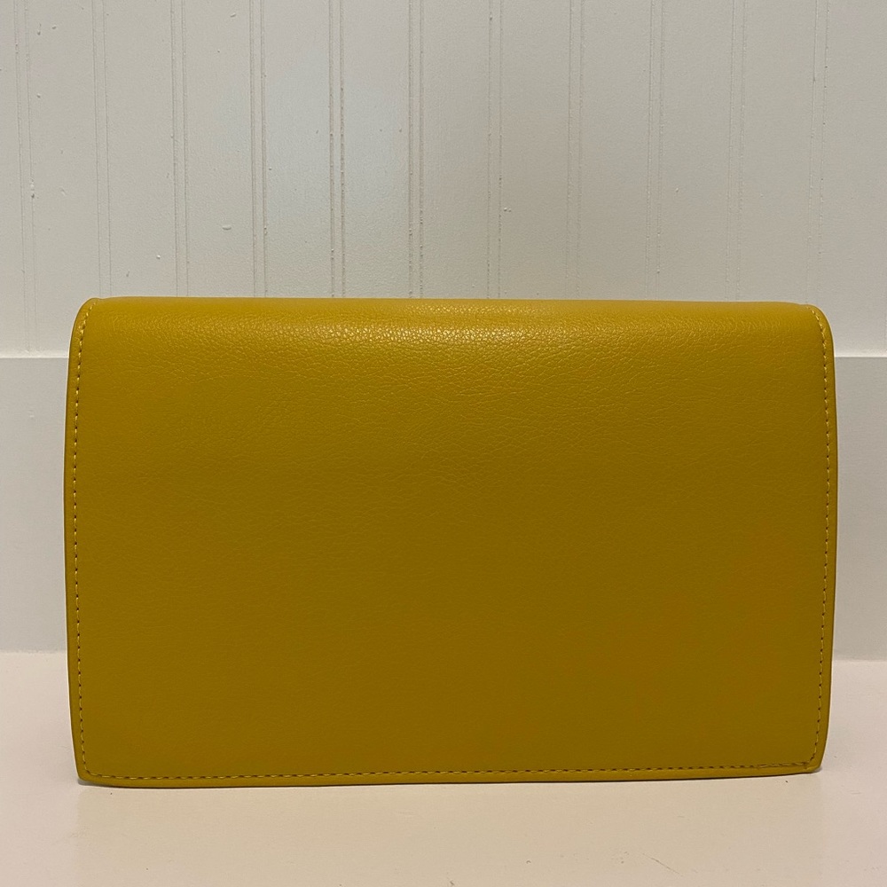 Zara - Picture 2 of 6